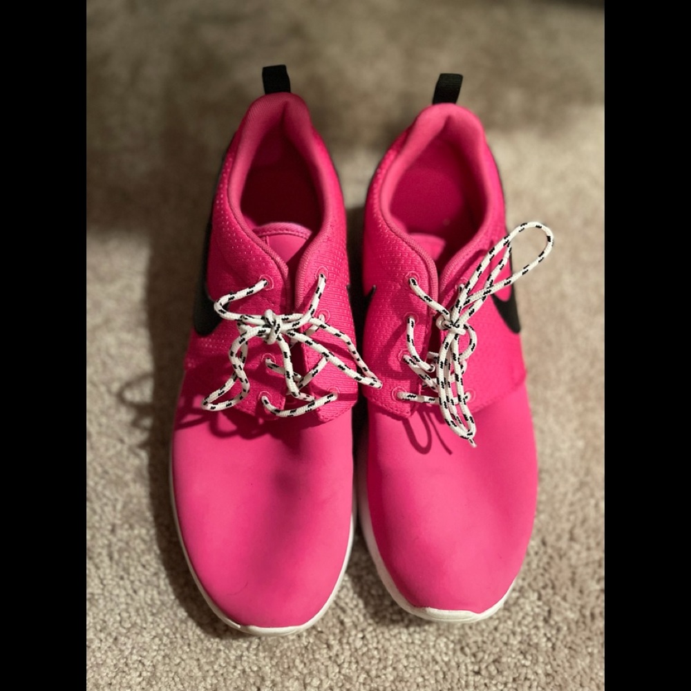 Nike girls sneakers